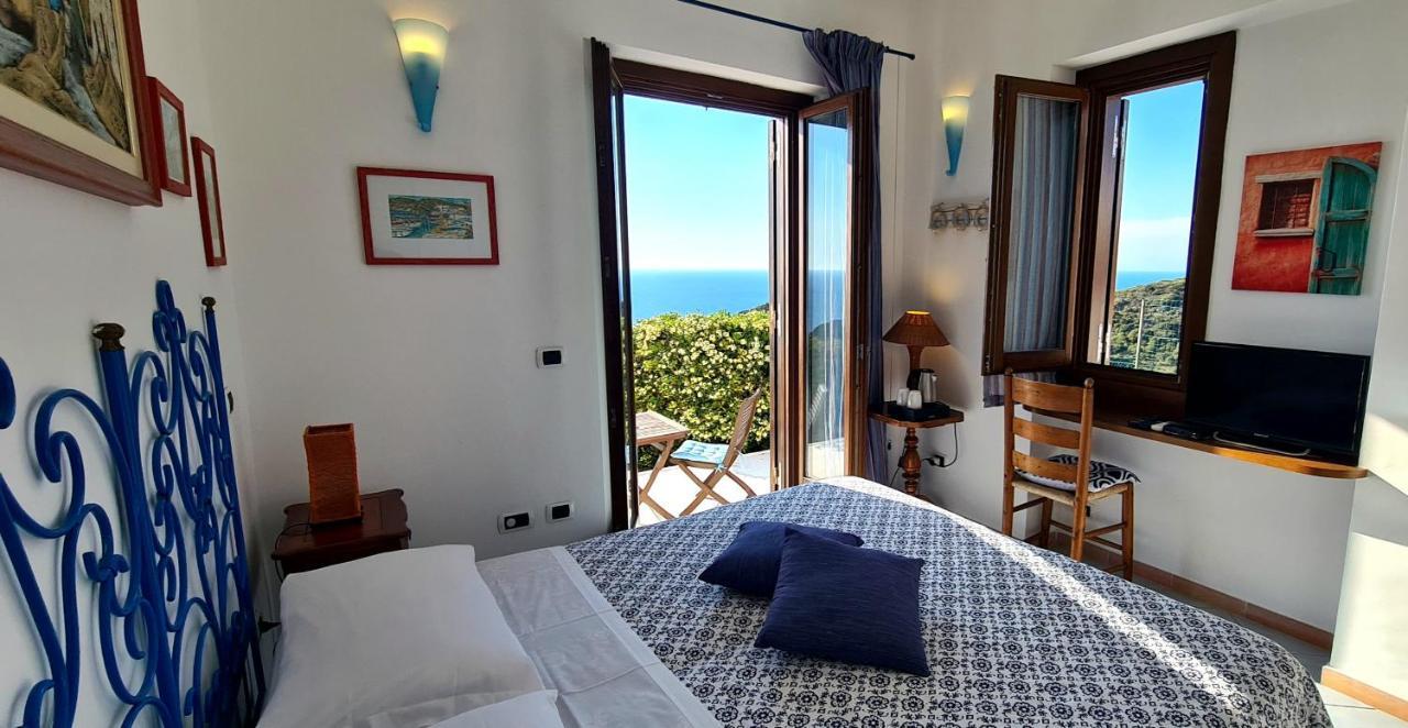 Double or Twin Room with Terrace